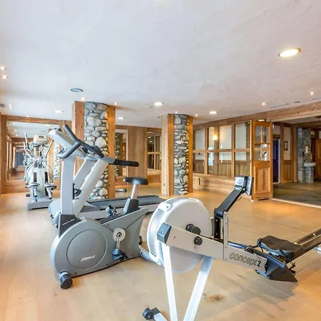Apartment Location Luxe Avec Piscine, Spa, Parking Et Wifi - Fr-1-461-12